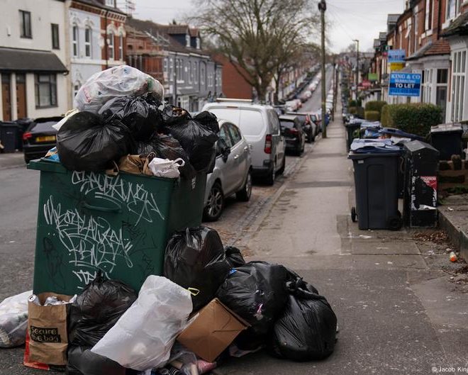 Birminghemda chiqindi yig‘uvchilarning ish tashlashi: hukumat qo‘shinlarni jalb qildi