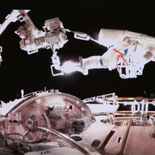 Xitoylik taykonavtlar ochiq kosmosda 8 soatlik missiyani amalga oshirdi