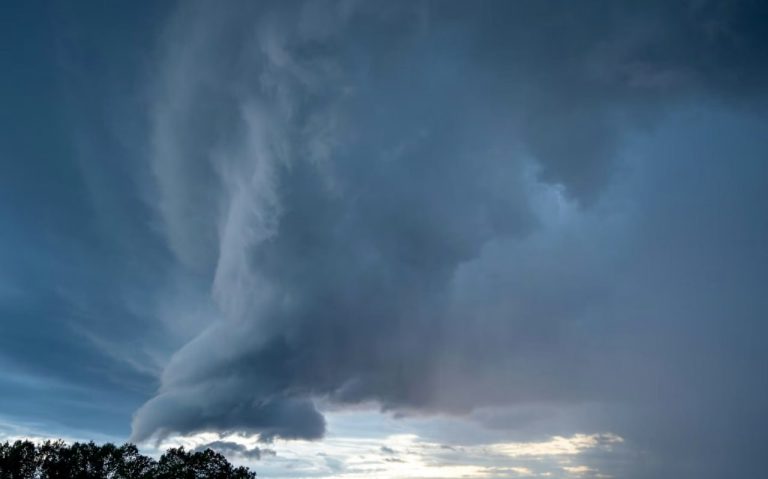 Microsoft aniq ob-havo bashoratlari uchun Aurora sun’iy intellekt modelini taqdim etdi