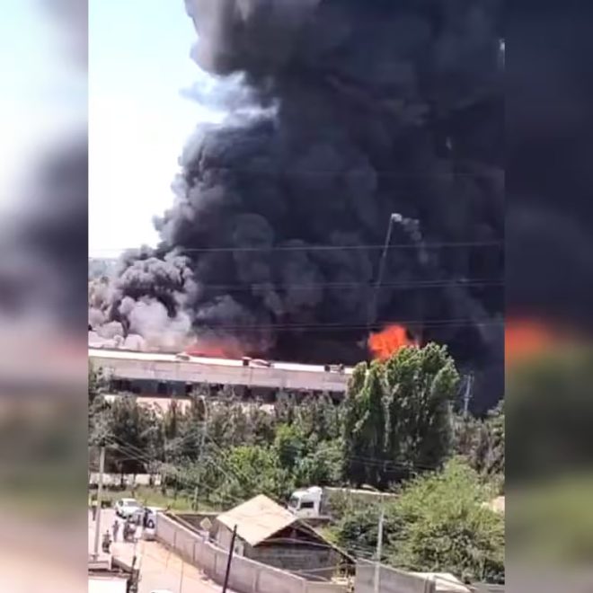 Toshkentdagi omborda yirik yong‘in yuz berdi