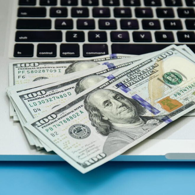 So‘m dollarga nisbatan 4 kunda qariyb 1,6 foizga mustahkamlandi