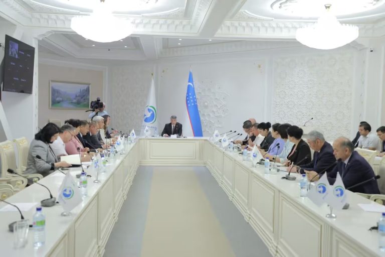 Chet eldan qaytgan o‘zbekistonliklarni OIVga tekshirish taklif qilindi