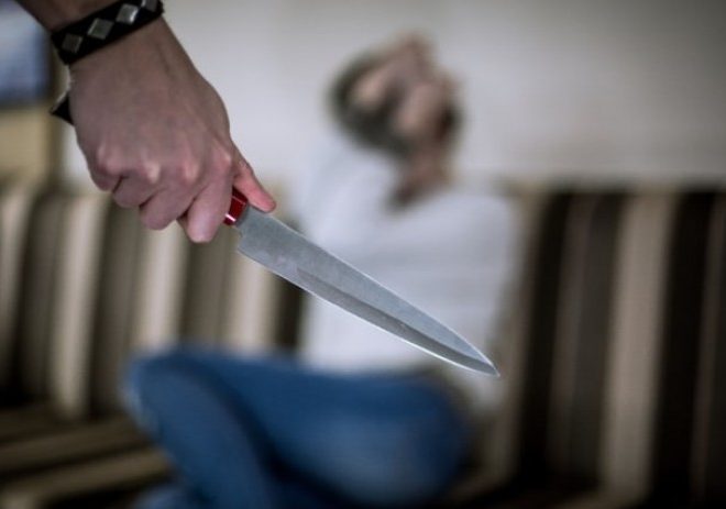 Farg‘onada xaridorni pichoqlagan do‘kon sotuvchisi 11 yilga qamaldi