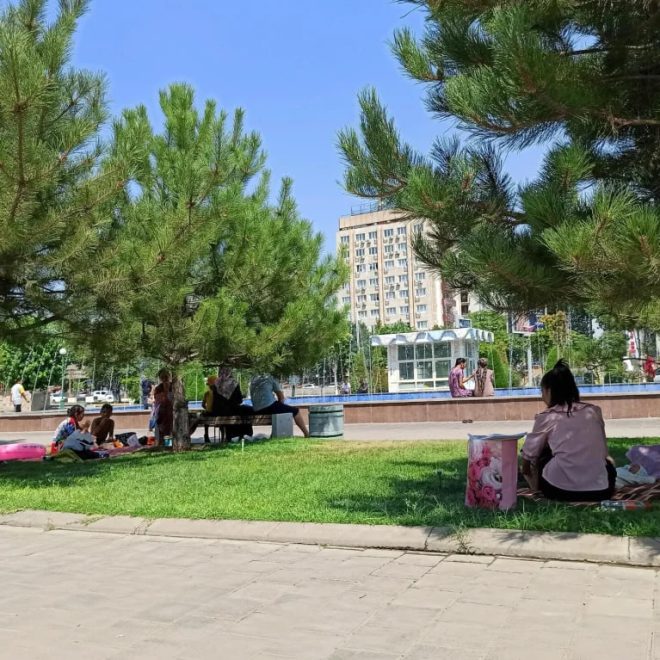 O‘zbekistonning ayrim hududlarida dam olish kunlari issiq biroz pasayadi