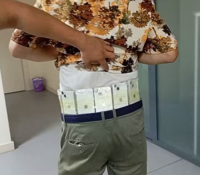 Toshkent viloyati chegarasida 180 ta iPhoneʼni yashirin olib o‘tayotgan “yo‘lovchi”lar ushlandi