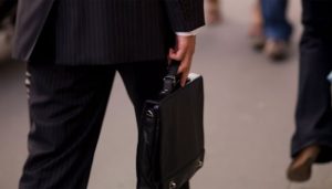 Xorazmda 60 ga yaqin davlat xizmatchilarining tadbirkorlik bilan shugʻullanayotgani aniqlandi