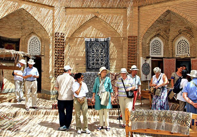 O‘zbekistonga asosan necha yoshdagi turistlar kelgani ochiqlandi