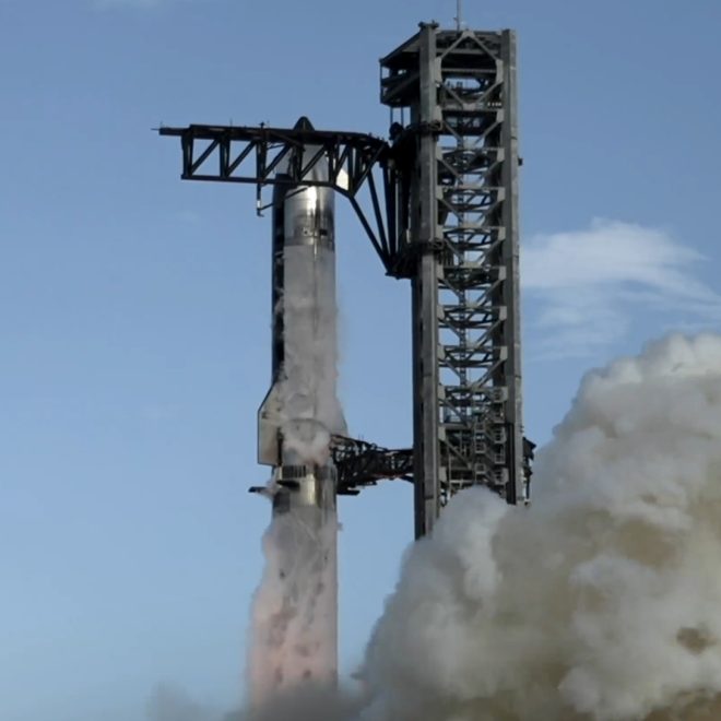 SpaceX’ning Starship kemasi 10-sinov parvozini muvaffaqiyatli amalga oshirdi