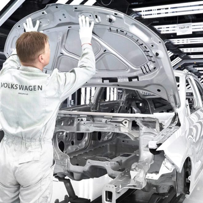 EY: Germaniya avtosanoati bir yilda 50 000 ish joyini qisqartirdi