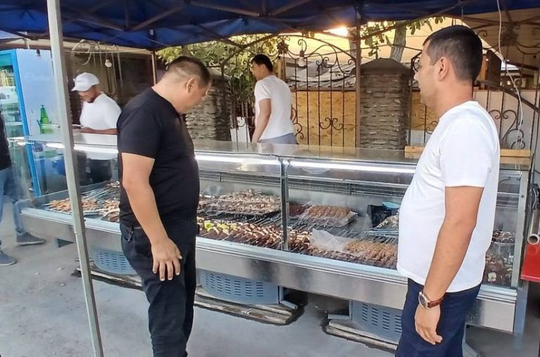 Toshkent viloyatida chumchuq go‘shtidan kabob tayyorlagan choyxona rahbariga chora ko‘rildi