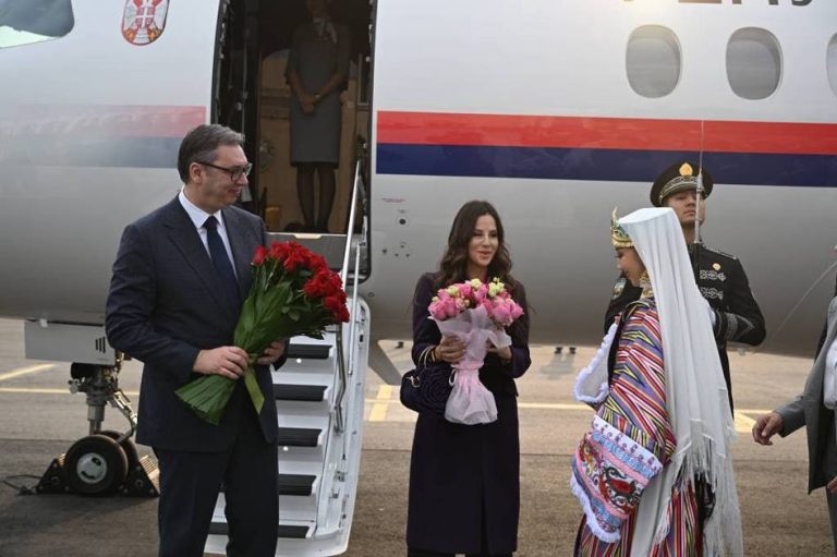 Serbiya prezidenti Aleksandr Vuchich rafiqasi bilan O‘zbekistonga keldi