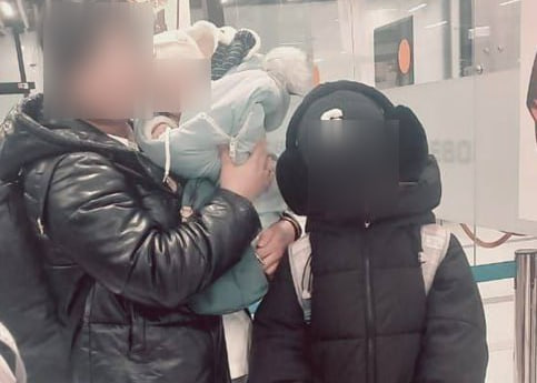 Novosibirskda og‘ir ahvolga tushgan o‘zbekistonlik ayol va farzandlari Vatanga qaytarildi