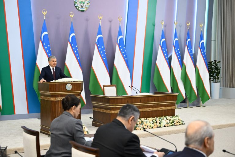 O‘zbekistonda kontrakt asosidagi askar va serjantlarning maoshi 10 foizga oshiriladi