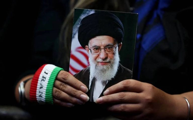 Nuriddin Ismoilov boshchiligidagi delegatsiya Ali Xomanaiy bilan vidolashuv marosimlarida qatnashadi